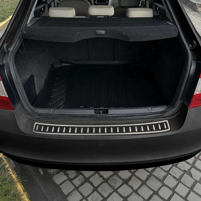 Paraurti di protezione della soglia di carico per Skoda Octavia Limo 2013-2019 in fibra di carbonio