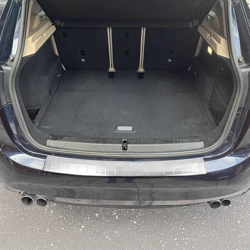 Protezione paraurti per soglia di carico per BMW Serie 2 F45 2014-2021 in acciaio inox argento