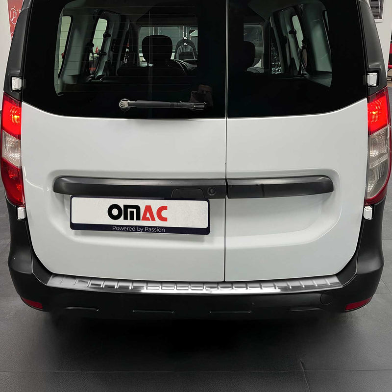 Protezione paraurti per soglia di carico per Dacia Dokker 2012-2024 Argento Cromato