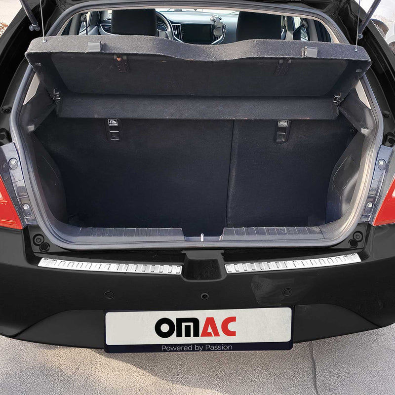 Protezione paraurti per soglia di carico per Suzuki Baleno 2018-2025 in acciaio inox argento