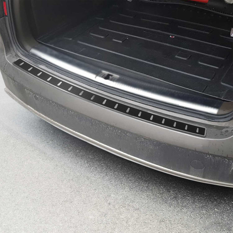 Protezione soglia di carico per Audi A4 Avant 8K5 B8 2007-2015 in pellicola di carbonio cromata