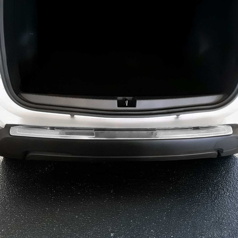 Protezione paraurti per soglia di carico per Dacia Duster 2018-2024 in acciaio inox argento
