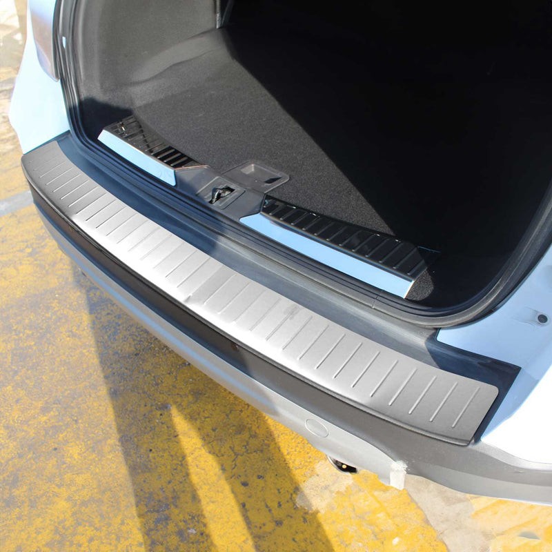 Protezione paraurti per soglia di carico per Ford Kuga 2013-2020 in acciaio inox spazzolato