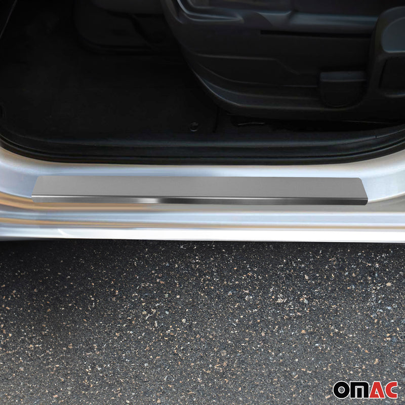 Battitacco per Toyota Corolla berlina 2013-2018 in acciaio inox cromato
